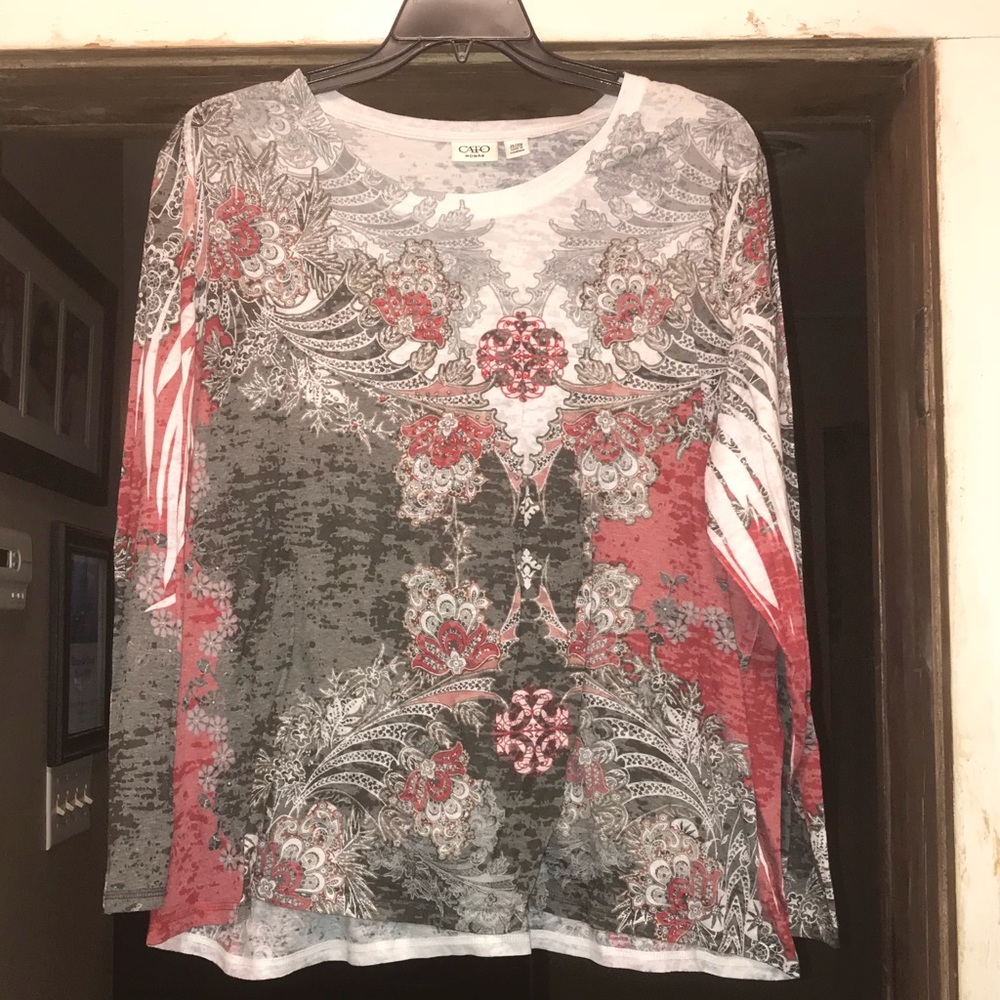 Cato Long Sleeve Top Size 26/28 fits like a 2x